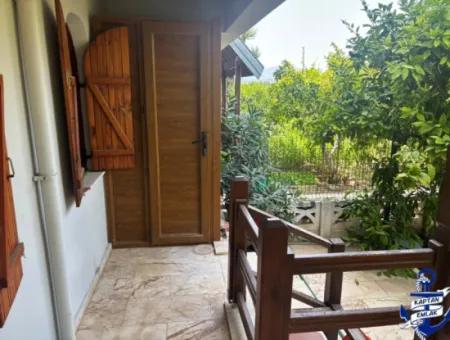 İzmir Seferihisar Bengiler 4+1 Satılık Bahçeli Havuzlu Yazlık