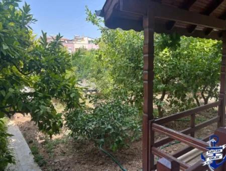 İzmir Seferihisar Bengiler 4+1 Satılık Bahçeli Havuzlu Yazlık