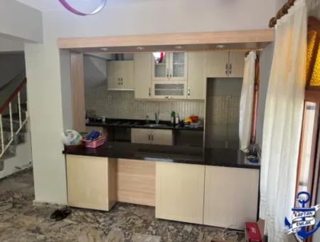 İzmir Seferihisar Bengiler 4+1 Satılık Bahçeli Havuzlu Yazlık