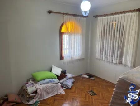 İzmir Seferihisar Bengiler 4+1 Satılık Bahçeli Havuzlu Yazlık