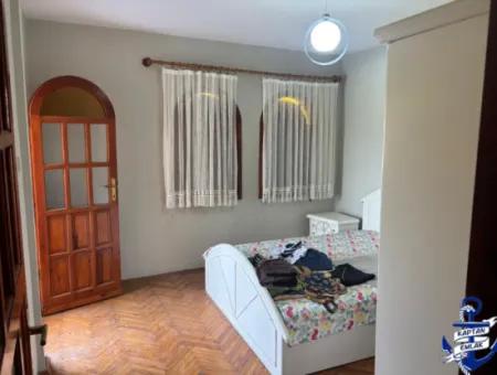 İzmir Seferihisar Bengiler 4+1 Satılık Bahçeli Havuzlu Yazlık