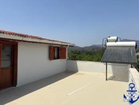 İzmir Seferihisar Bengiler 4+1 Satılık Bahçeli Havuzlu Yazlık