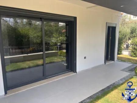 İzmir Seferihisar Payamlıda Denize 450 Metre Lüks Yazlık Villa