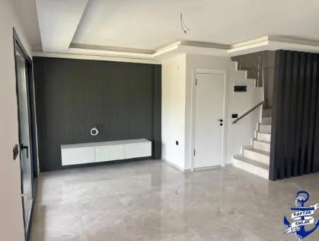 İzmir Seferihisar Payamlıda Denize 450 Metre Lüks Yazlık Villa
