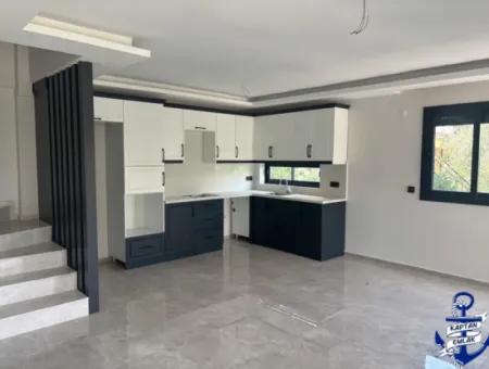 İzmir Seferihisar Payamlıda Denize 450 Metre Lüks Yazlık Villa