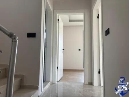 İzmir Seferihisar Payamlıda Denize 450 Metre Lüks Yazlık Villa