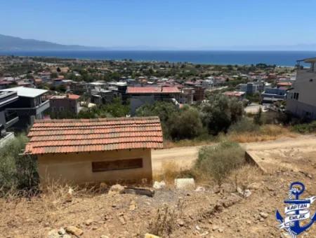 İzmir Seferihisar Atatürk Mahallesinde Deniz Manzaralı 300 M2 Arsa