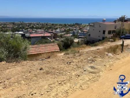 İzmir Seferihisar Atatürk Mahallesinde Deniz Manzaralı 300 M2 Arsa