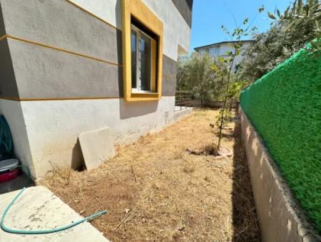 Doğanbey Cumhuriyette Geniş Bahçeli Ferah Satılık 3+1 Villa