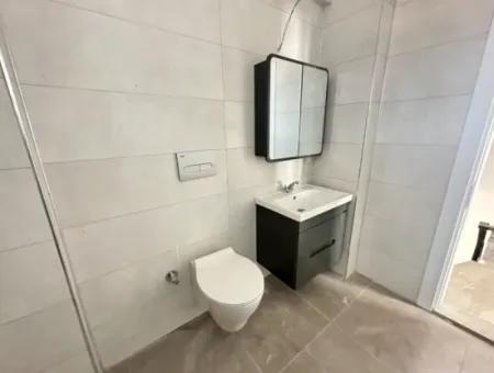 Doğanbey Merkezde Plaja 400M Bahçeli Satılık 3+1 Villa