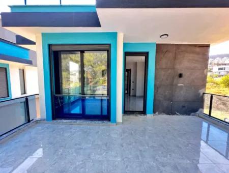 Doğanbey 200M2 Bağımsız Satılık Lüks Yapı 3+1 Villa