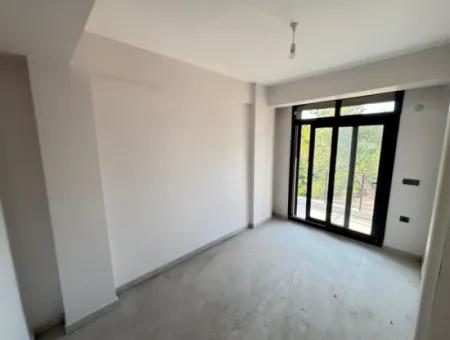 Payamlı Da Bahçeli Sıfır Yapılı İskanlı Satılık 2+1 Villa