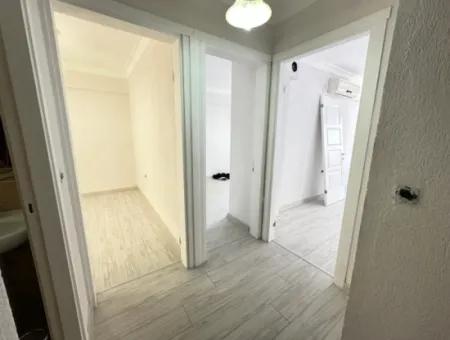 Ürkmez Merkez De Masrafsız Plaja 150M Satılık 2+1 Daire