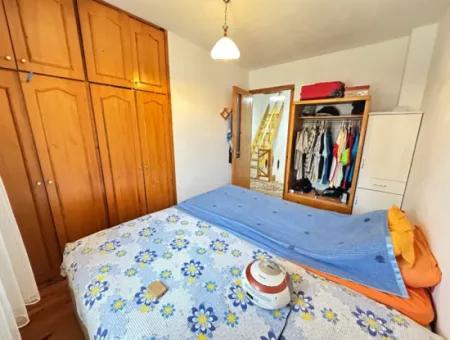 Ürkmez Deniz Tarafın Da Plaja 200M Satılık 3+1 Bahçeli Villa