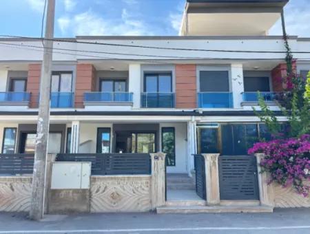 Doğanbey Merkez De Geniş Yapılı Ferah 3+1 Satılık Villa