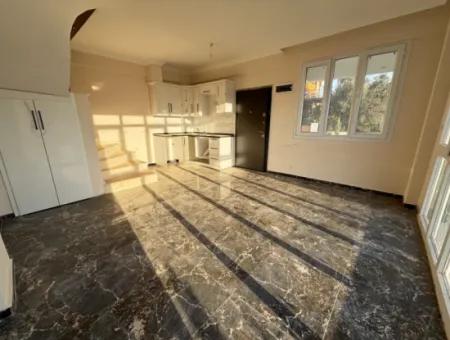 Doğanbey Payamlı Da Geniş Bahçeli Sıfır 3+1 Satılık Villa