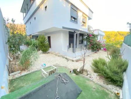 Seferihisar Ürkmez De Bahçeli Havadar 3+1 Satılık Villa