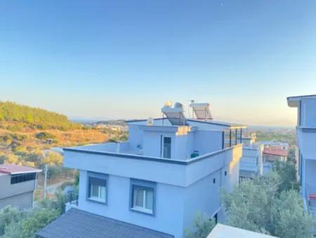Seferihisar Ürkmez De Bahçeli Havadar 3+1 Satılık Villa