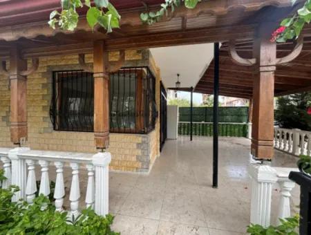 İzmir Seferihisar Bengiler'de Deniz Tarafında  4+1 Müstakil Tripleks Yazlık Villa