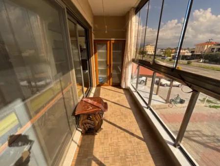 Seferihisar Bengiler’de Cadde Üzerinde   2+1 Ara Kat Daire