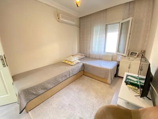 İzmir Seferihisar Bengiler Mahallesi'nde Köşe Konumda 2+1 Satılık Daire