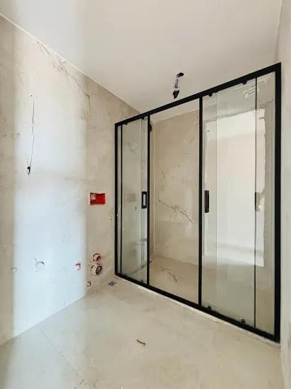 İzmir Seferihisar Deniz Manzaralı Havuzlu Site İçerisinde Satılık Dubleks Tripleks Villa